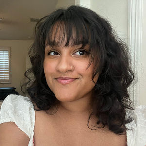 Meet your Posher, Hana